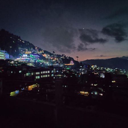 Hotel Pitstop Darjeeling - Excellent Service Recommended & Couple Friendly Экстерьер фото