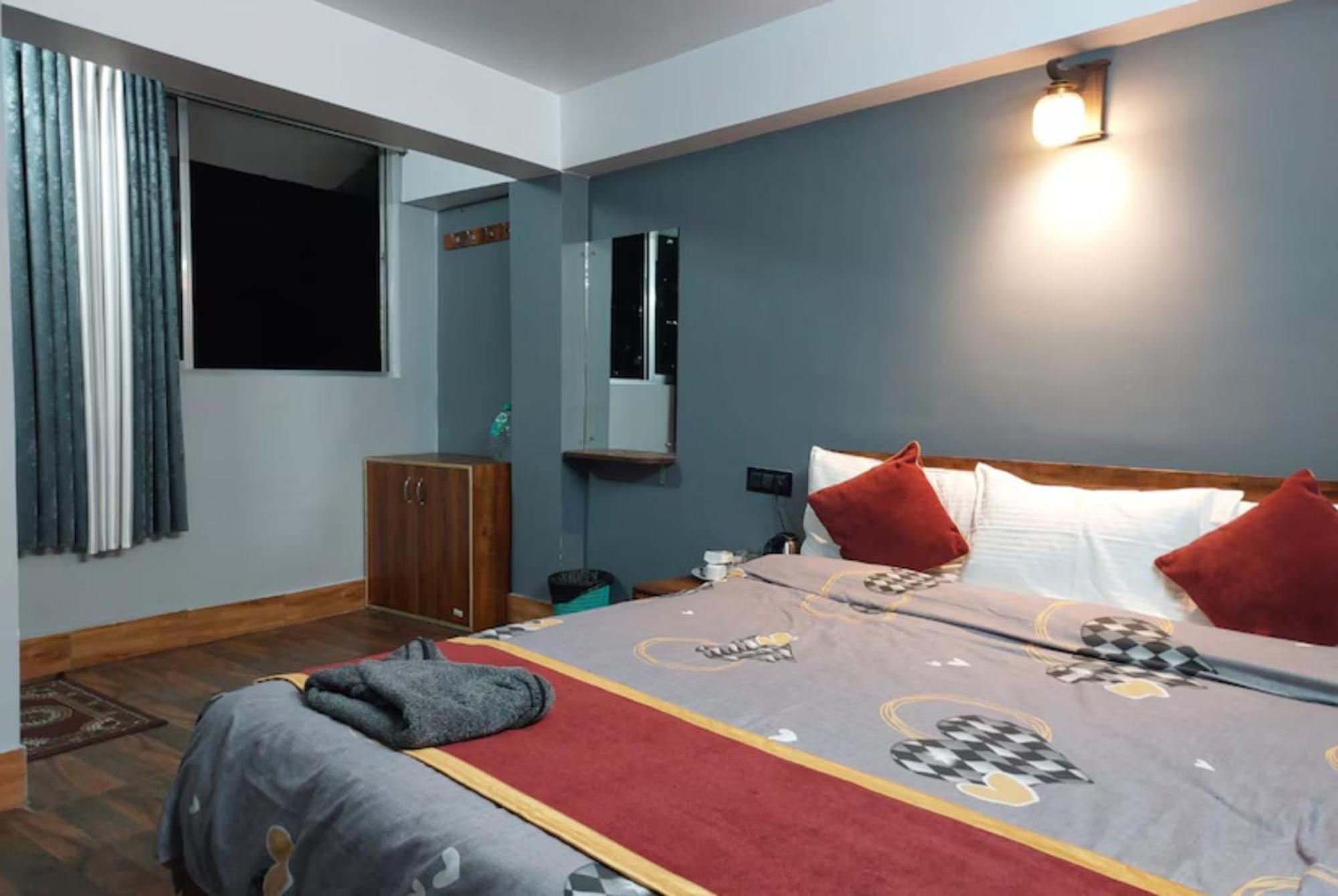 Hotel Pitstop Darjeeling - Excellent Service Recommended & Couple Friendly Экстерьер фото